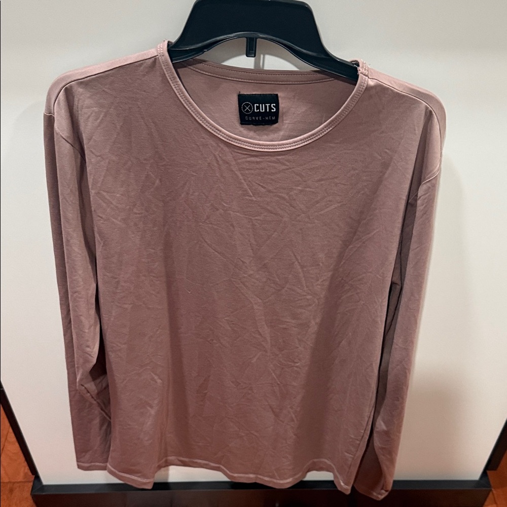 Cuts Clothing Men's Long Sleeve Tee in Dusty Rose